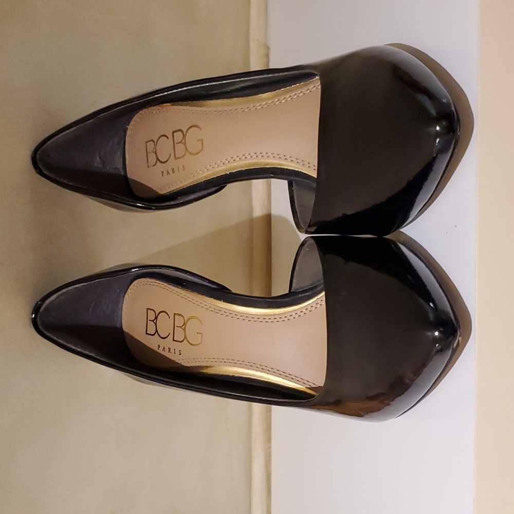 BCBG shoes